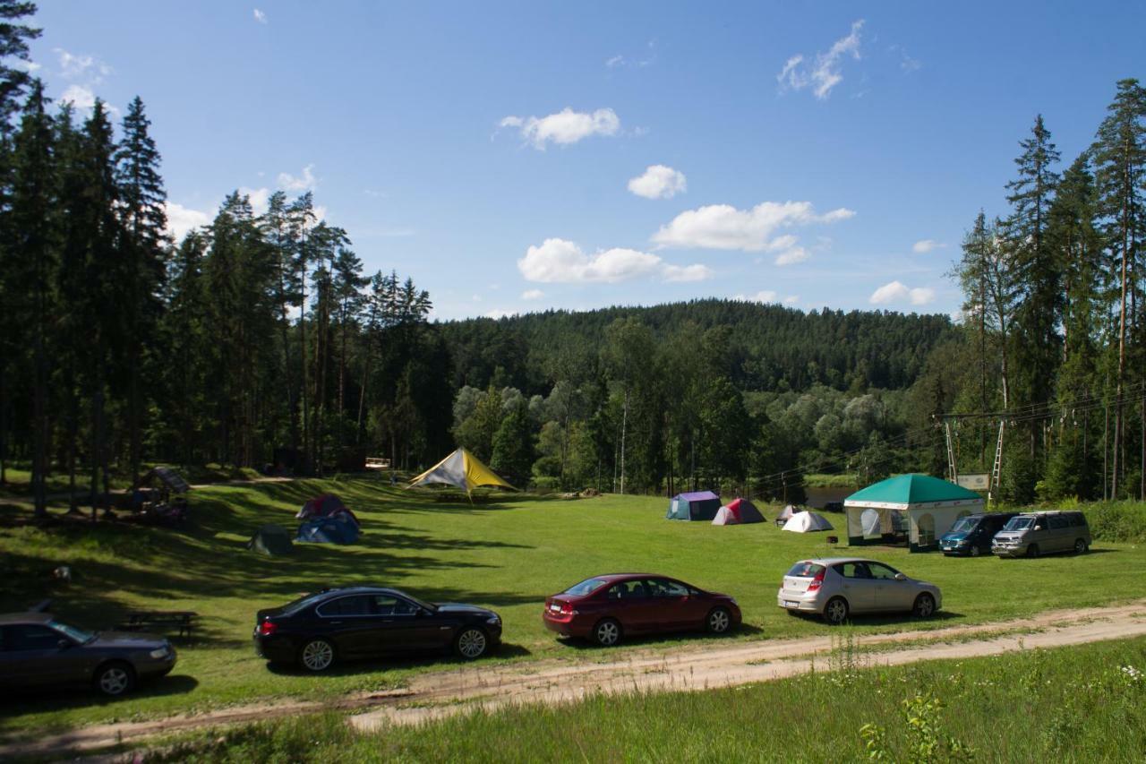 Kempings Ozolkalns Cēsis Kültér fotó